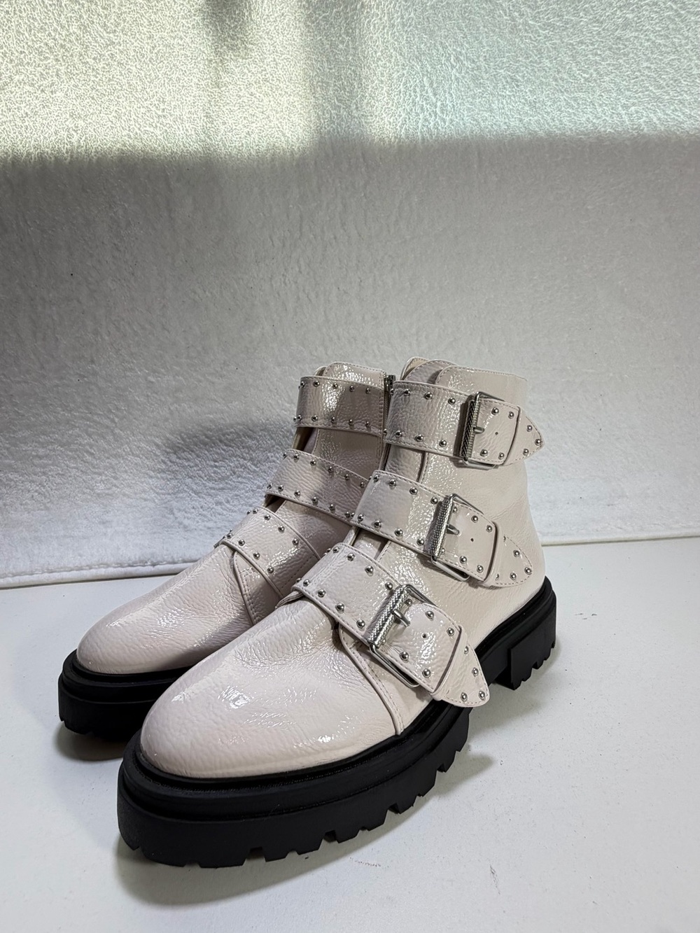 Steven New York Alaine Studded Buckle Lug Boots Ivory Womens 8.5 Cream Shoes